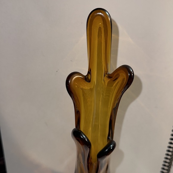 Swung Five Finger Pulled Glass Vase Rootbeer Amber 10" - Picture 5 of 8